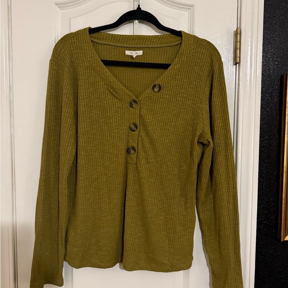 Olive Green Button-Up Long Sleeve Top